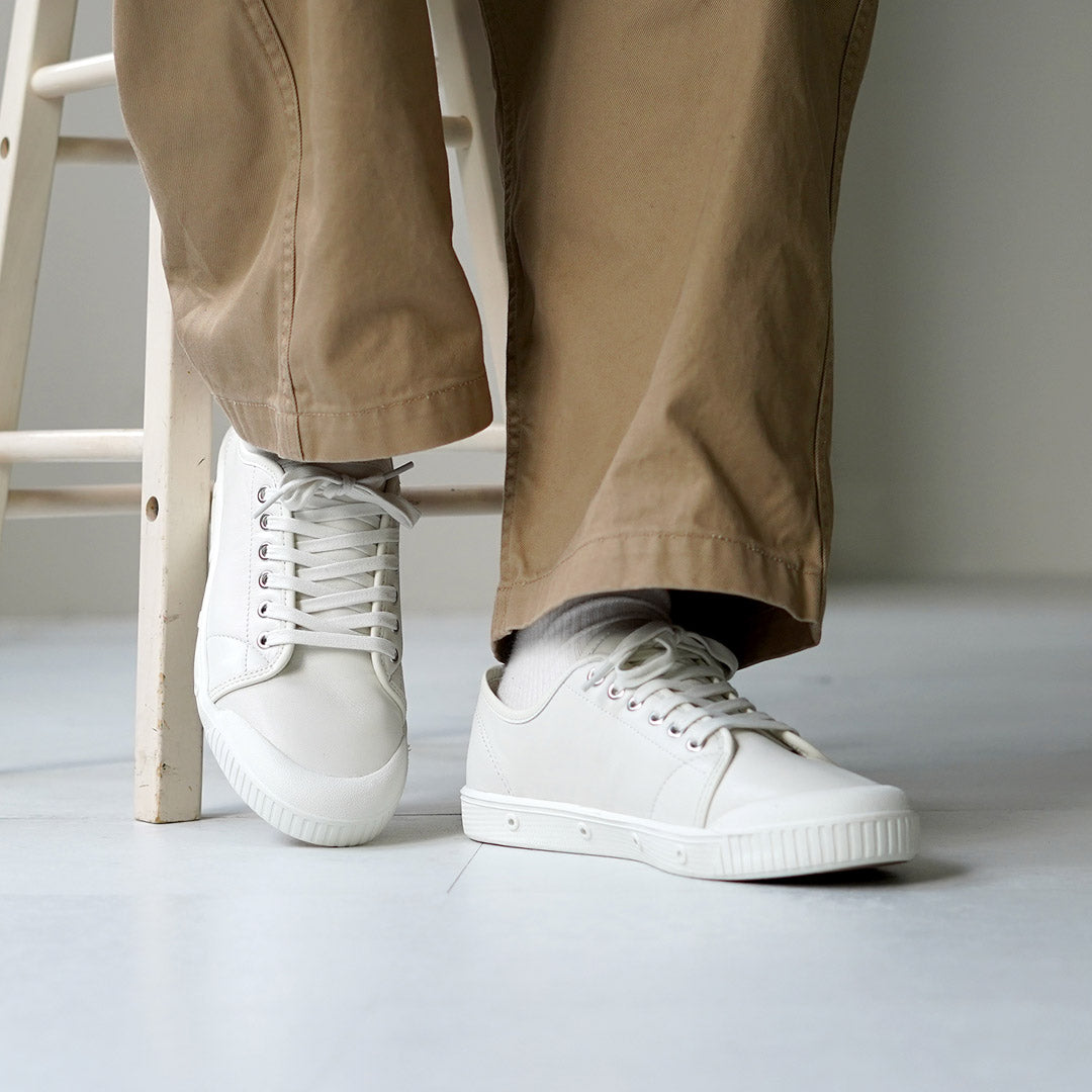 SPRING COURT / Baskets basses en cuir G2