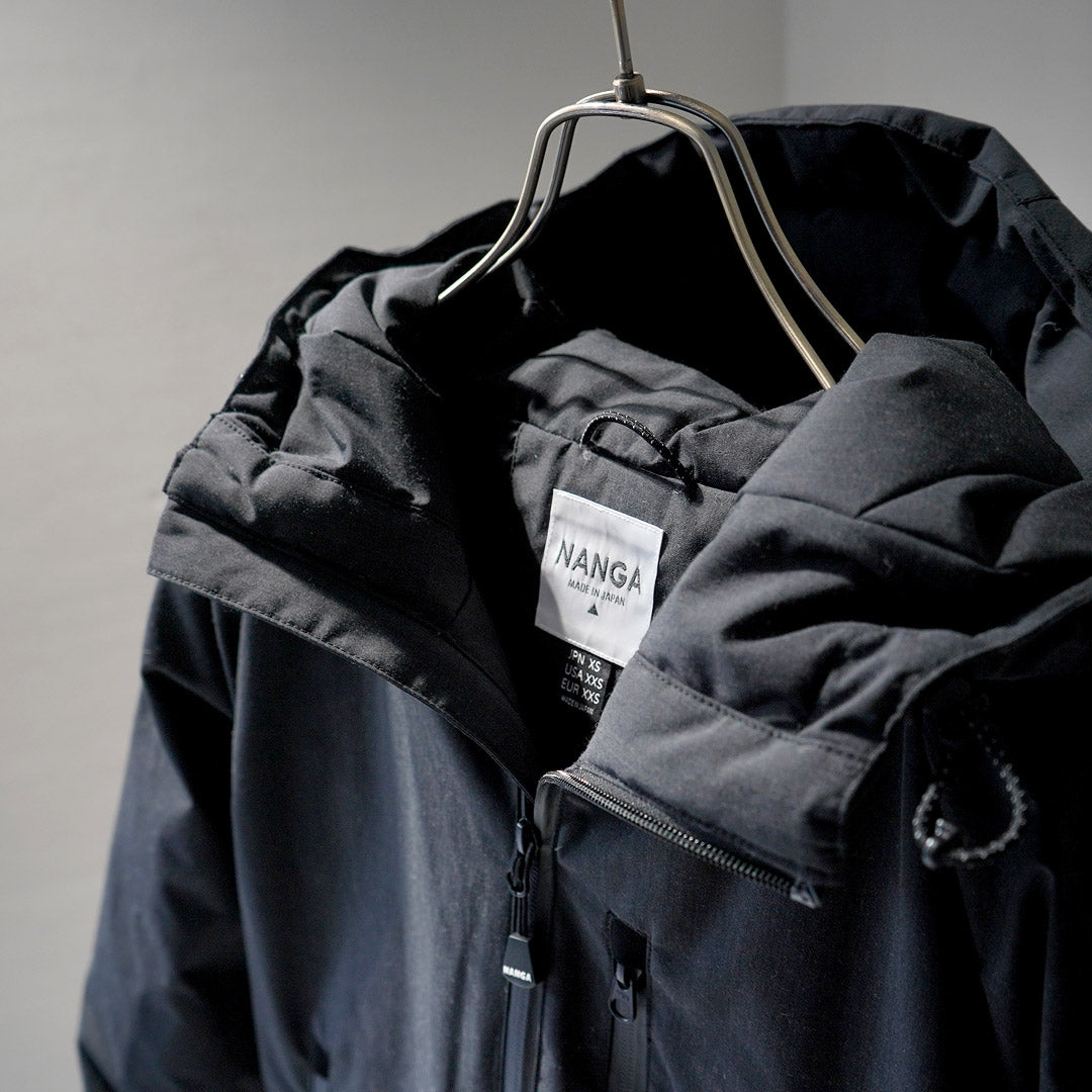 NAANGA / HINOC 邊緣連帽羽絨服 型號 2025