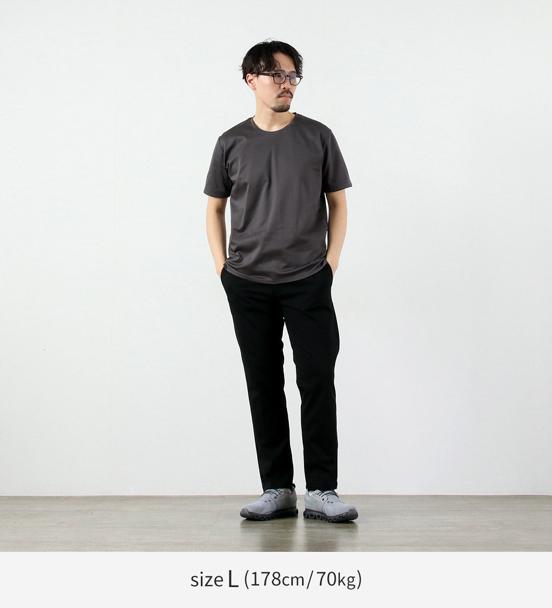 RE MADE IN TOKYO JAPAN / Tokyo Made Dress T-Shirt Crew Neck