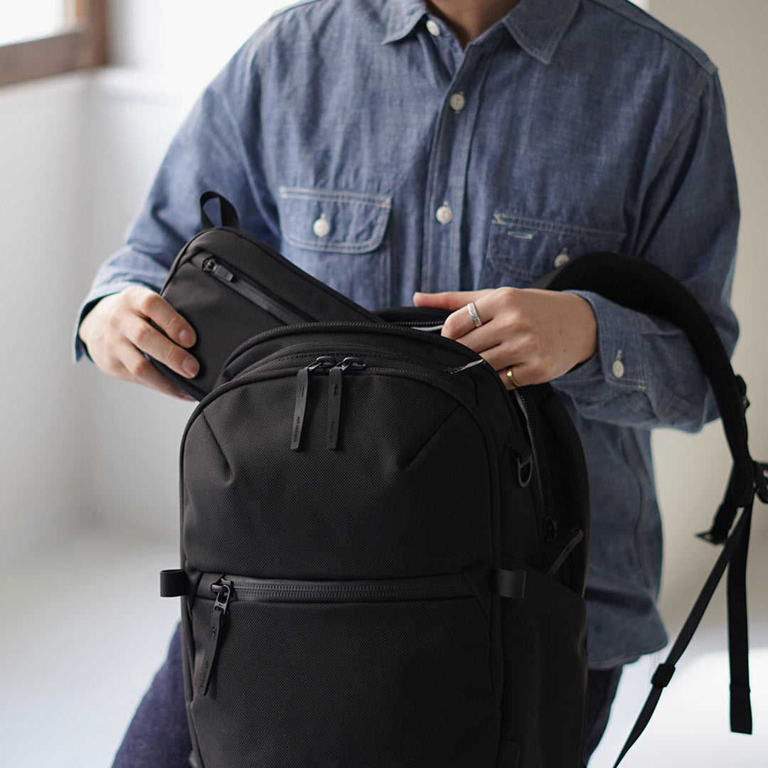 AER / Pochette Slim 2