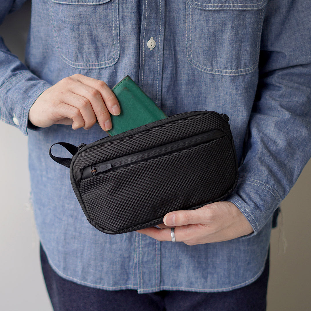 AER / Pochette Slim 2