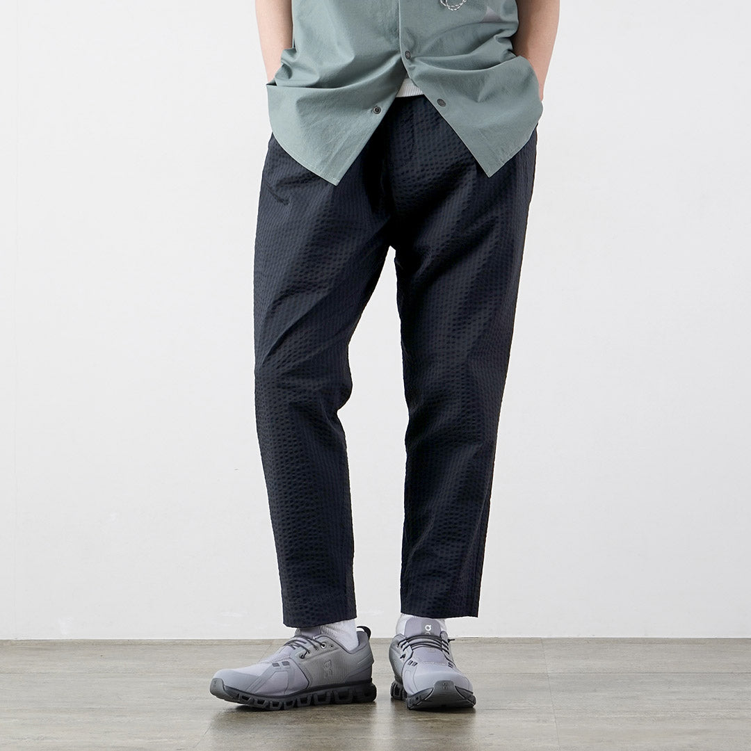 Et pantalon de seersucker à sec / sèche