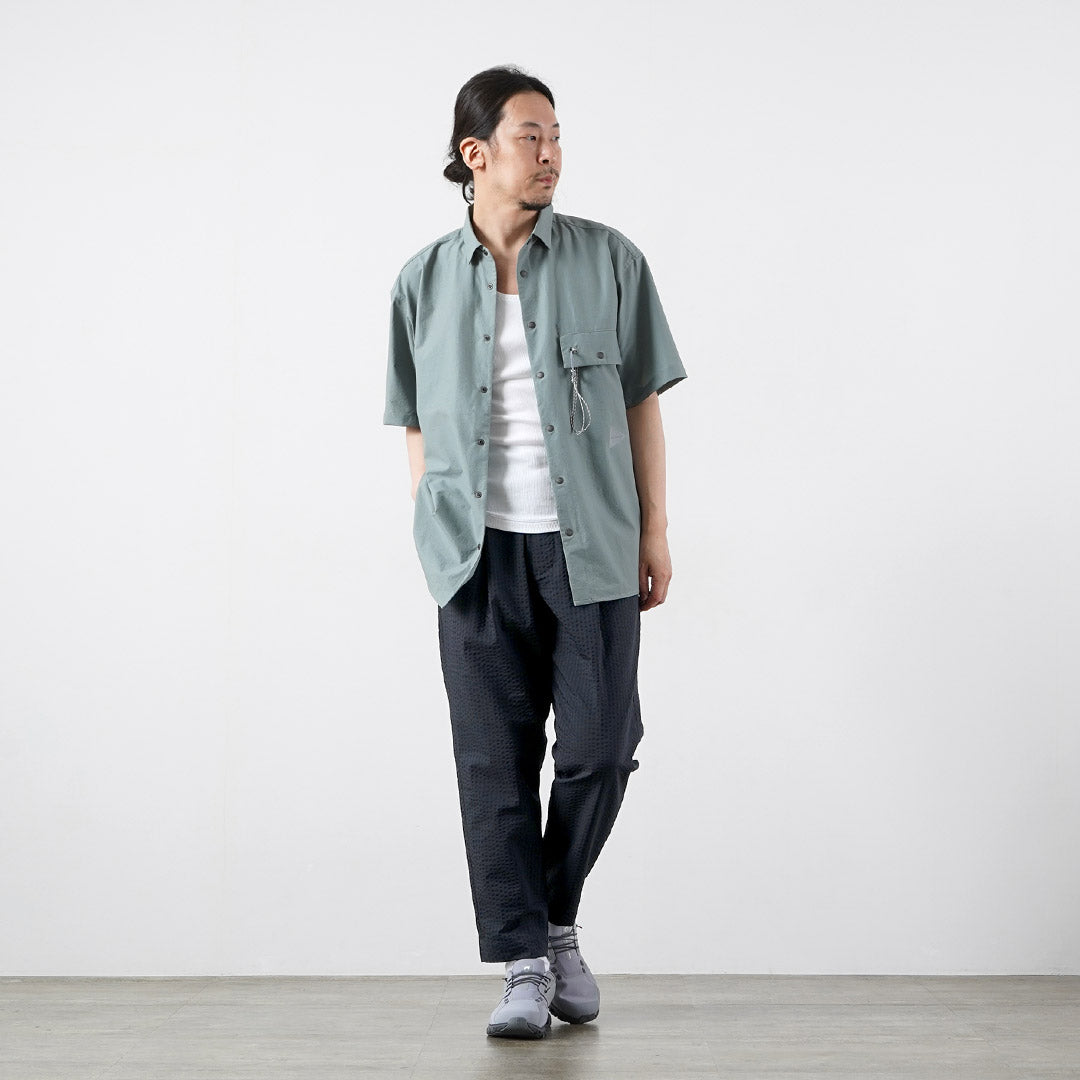Et pantalon de seersucker à sec / sèche