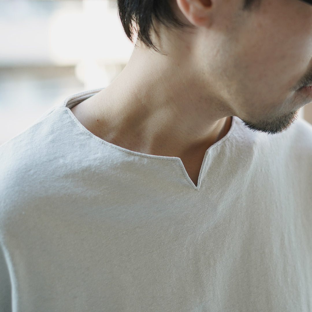KEMA DESIGNS / Hemp Cotton Key-Neck T-Shirt