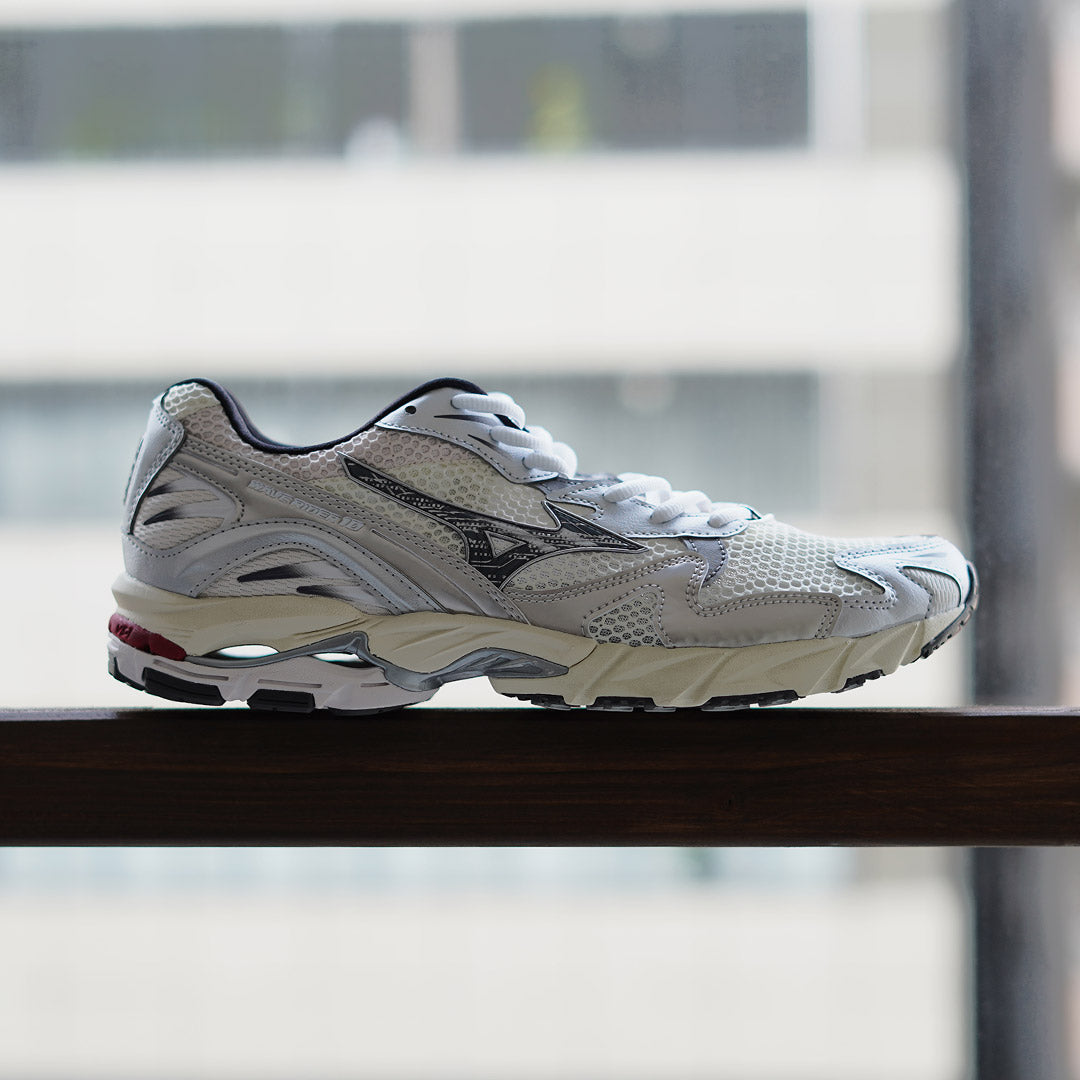 MIZUNO / Wave Rider 10 运动鞋