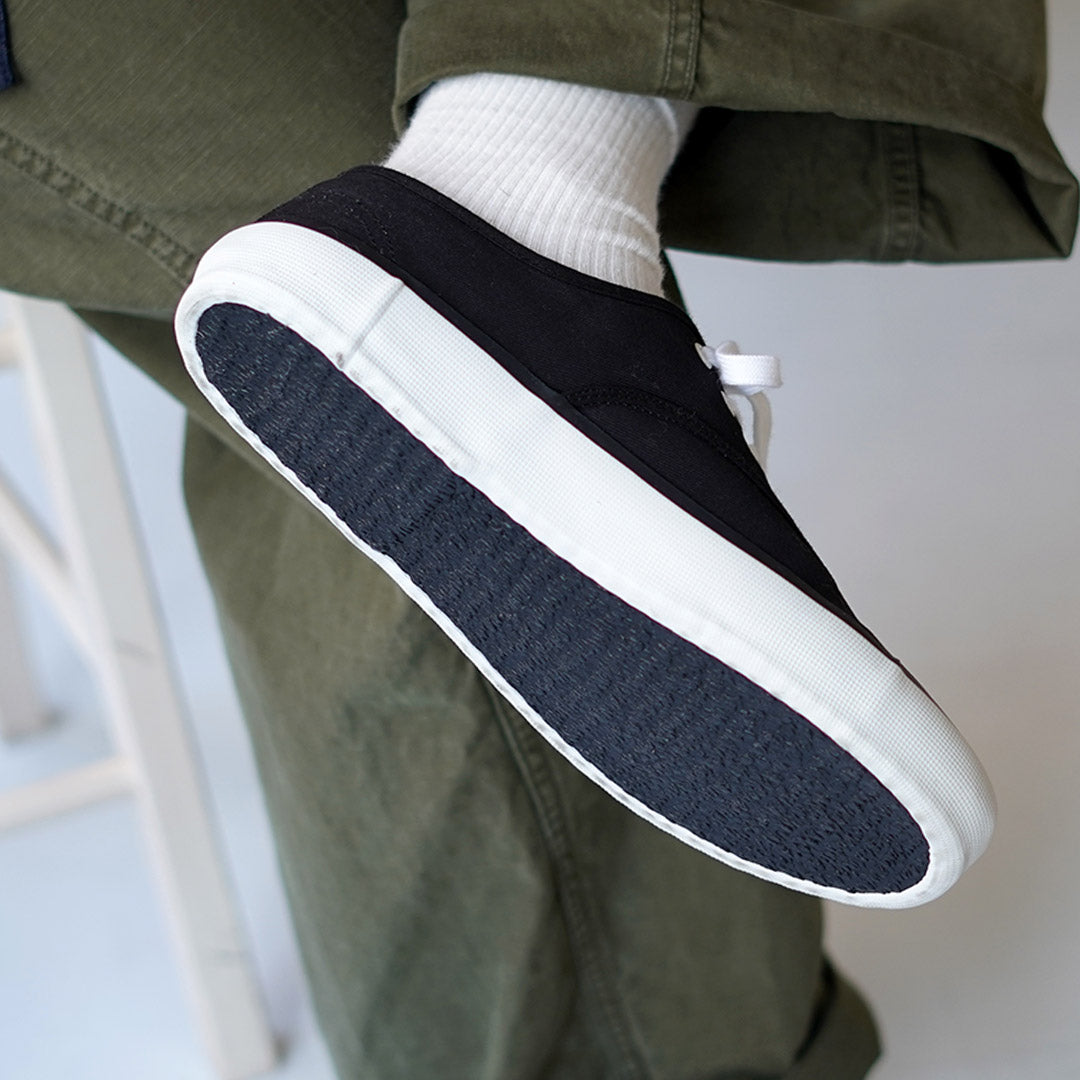 REPRODUCTION DE TROUVÉS / Baskets en sergé de coton d'entraînement militaire de l'US Navy