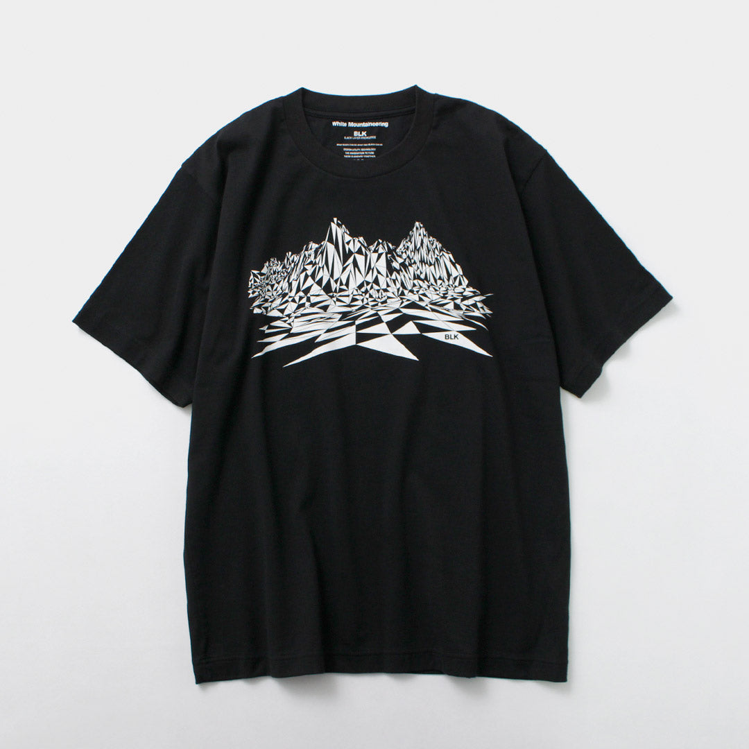 白色登山 / 登山 T 恤