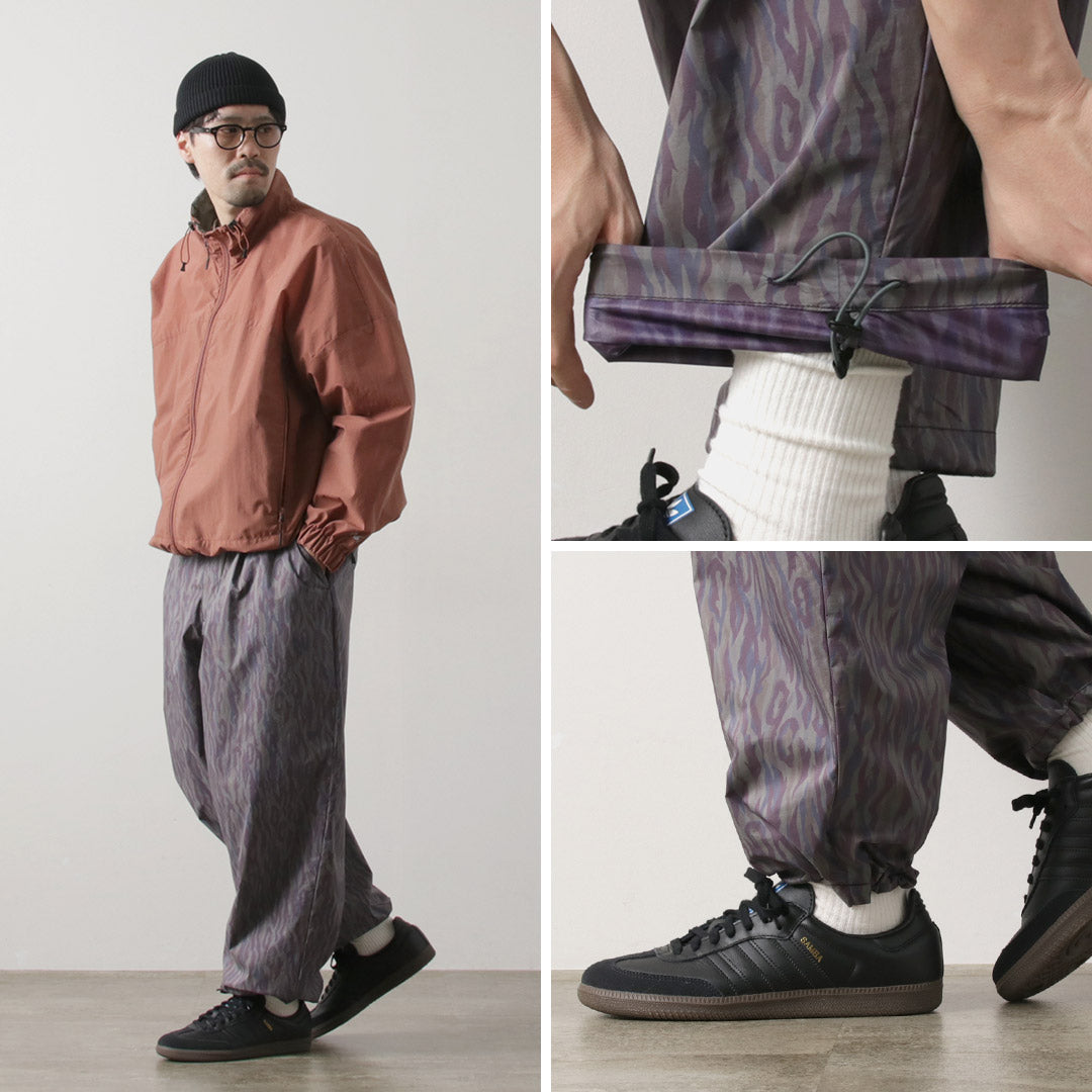 JUGEM / Pantalones Active Easy Shell con estampado