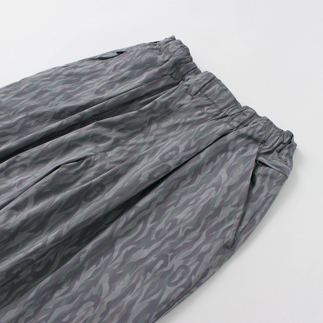 JUGEM / Pantalones Active Easy Shell con estampado