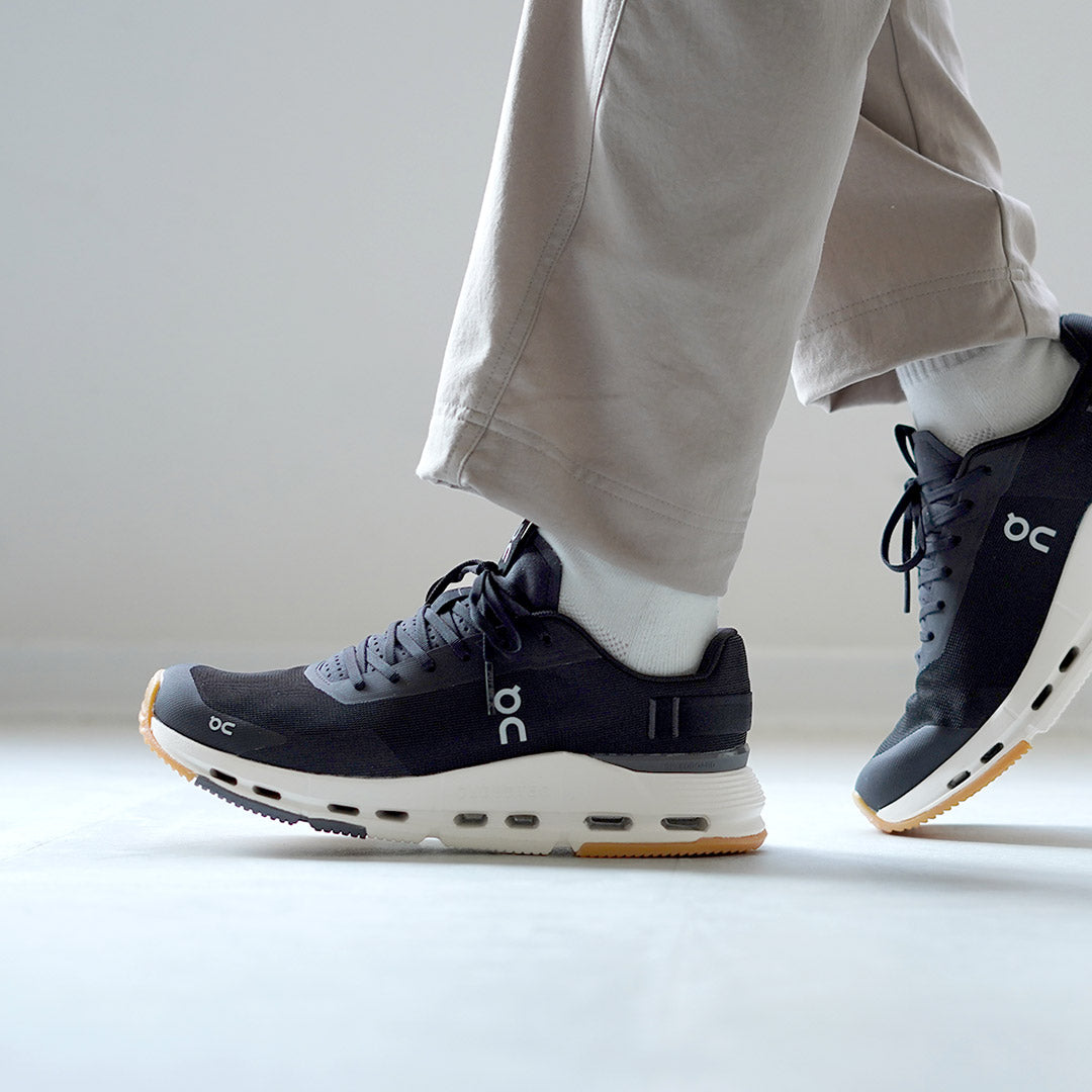 Zapatillas ON / Cloud Nova Form 2