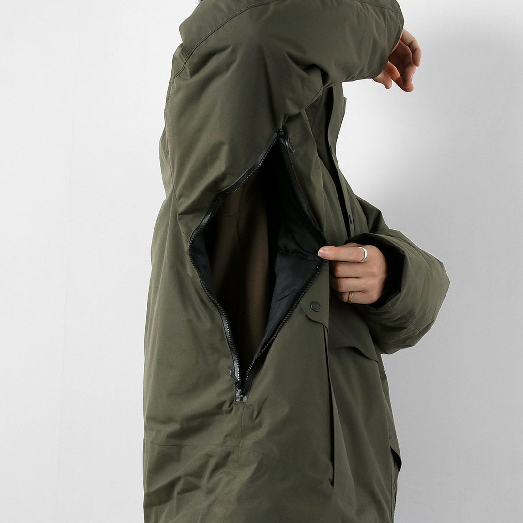 AND WANDER / Doudoune imperméable