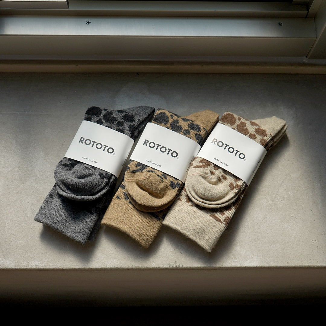 ROTOTO / Leopard Pattern Merino Socks