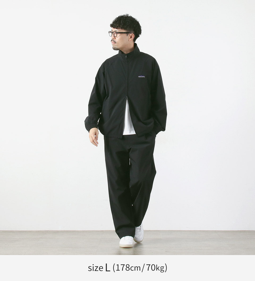 THOUSAND MILE / 拉链上衣、T 恤和裤子套装