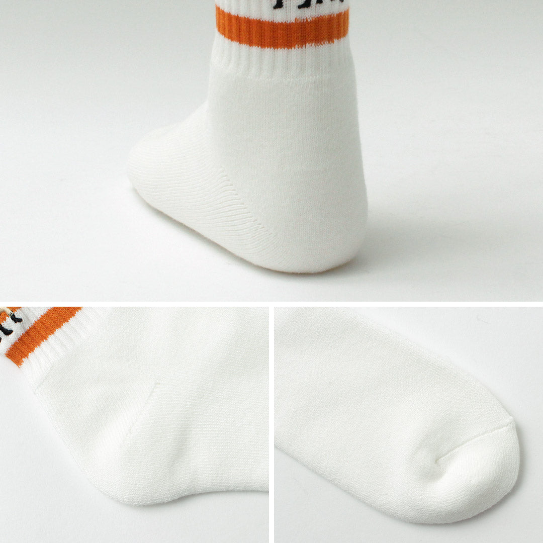 DECKA QUALITY SOCKS / 자수 스케이터 양말