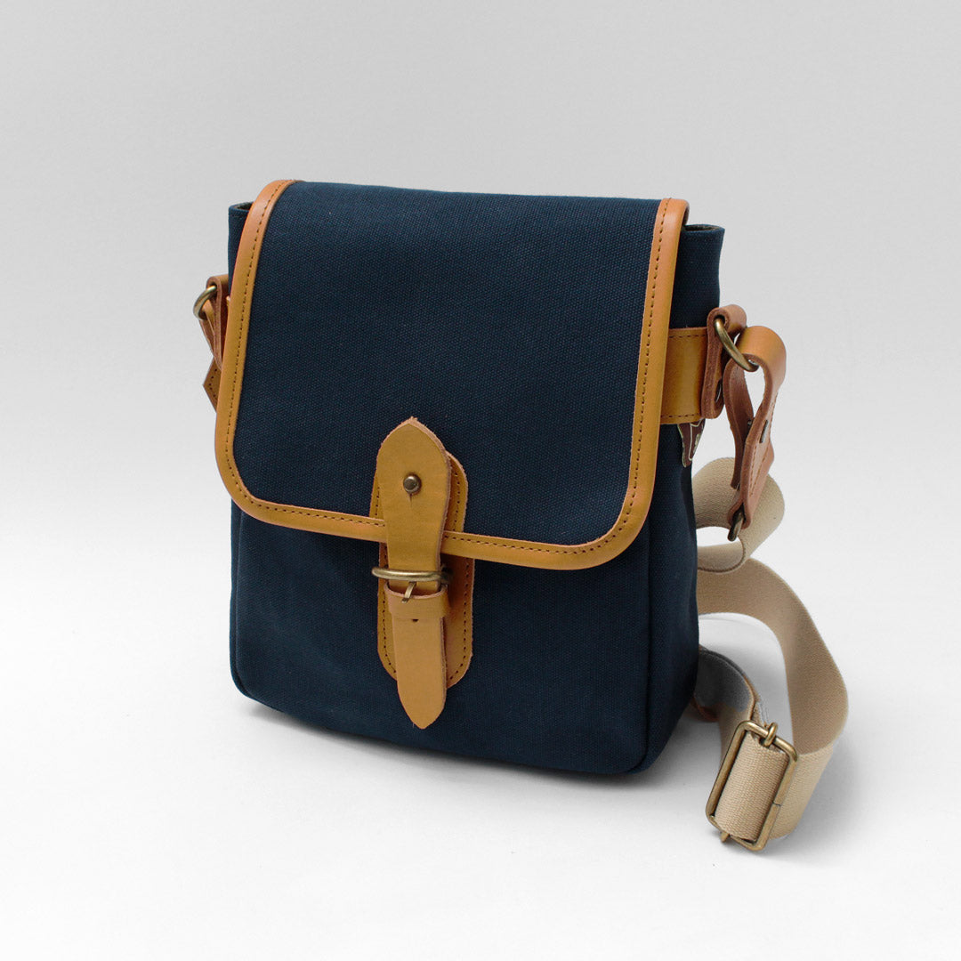 GRIPS × ROCOCO / Paraffin Satchel Bag S