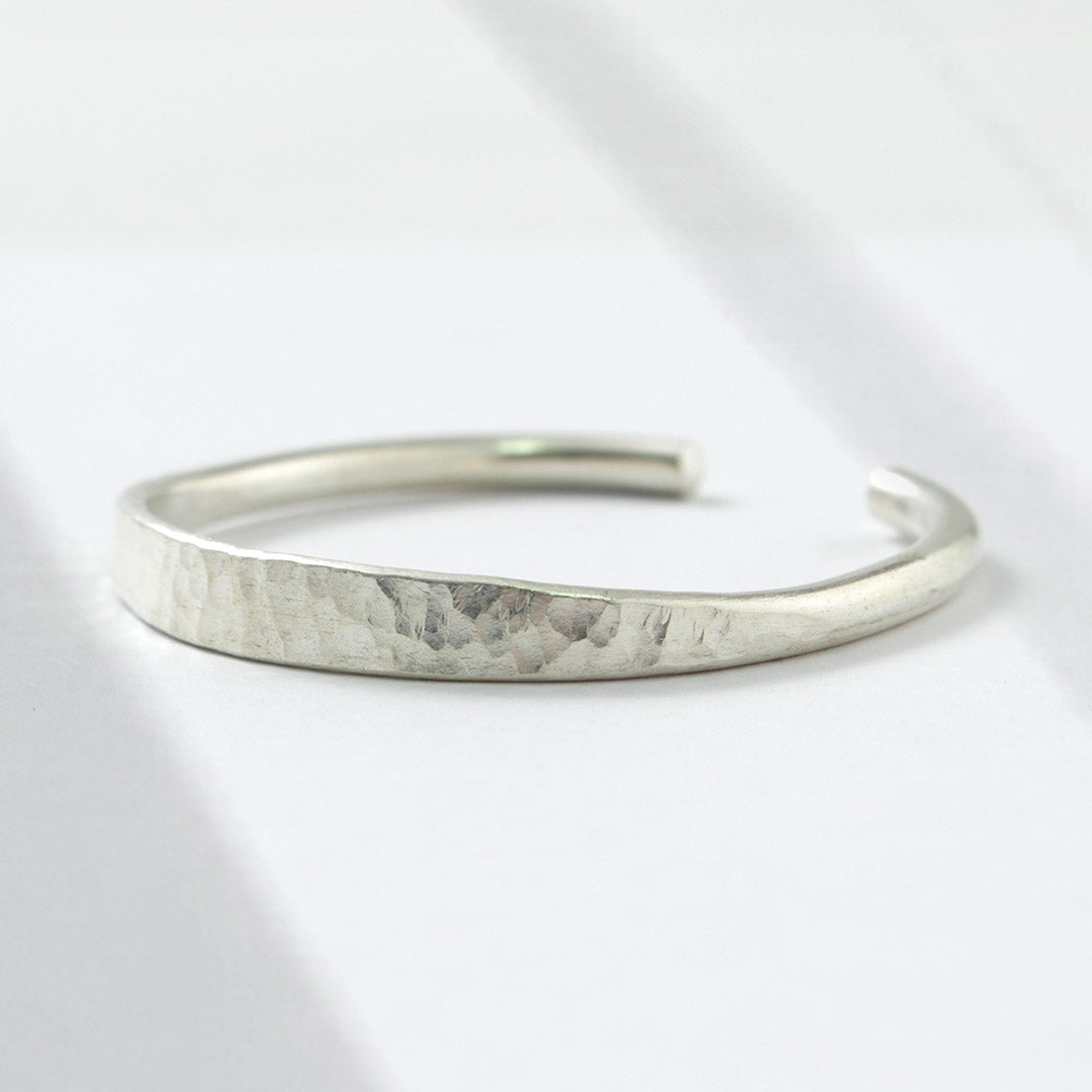 phaduA / Karen Bracelet Yeux Martelés Argent