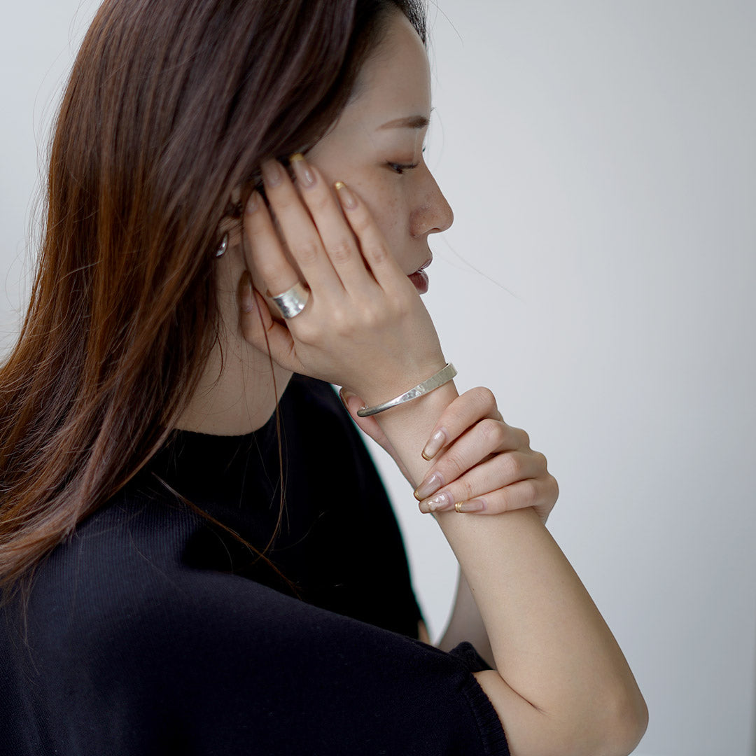 phaduA / Karen Bracelet Yeux Martelés Argent