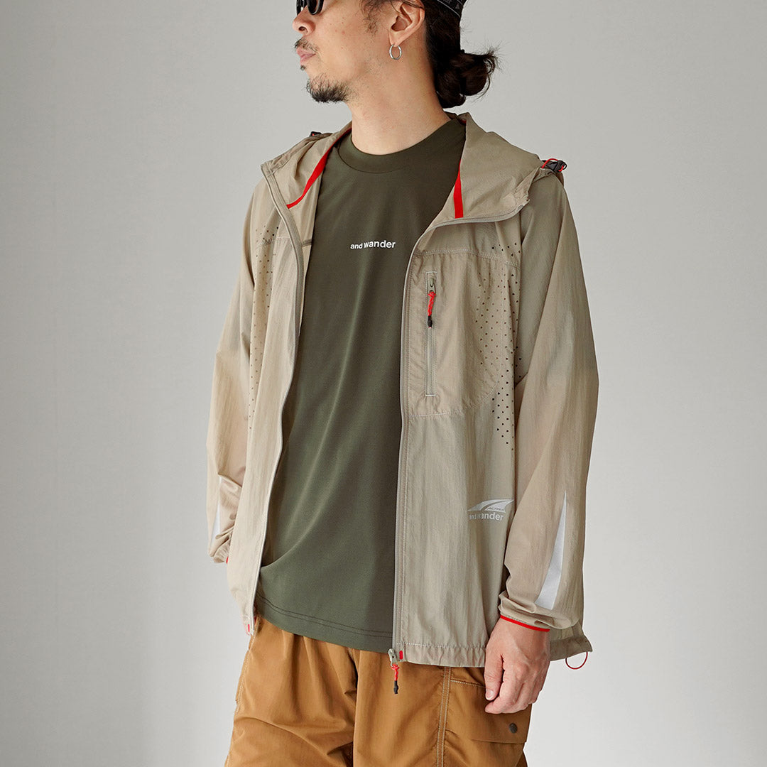 AND WANDER / ALTRA × and Wander Ventilation Wind Jacket