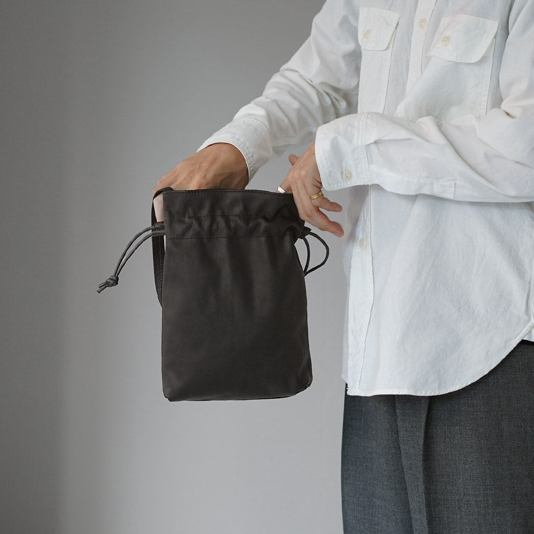 MR.OLIVE / IMPERMA-LEATHER 드로스트링 백