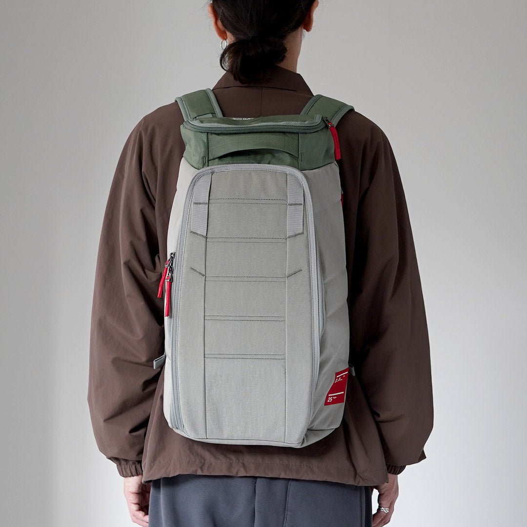 D_B_ / Mochila Hugger 25L