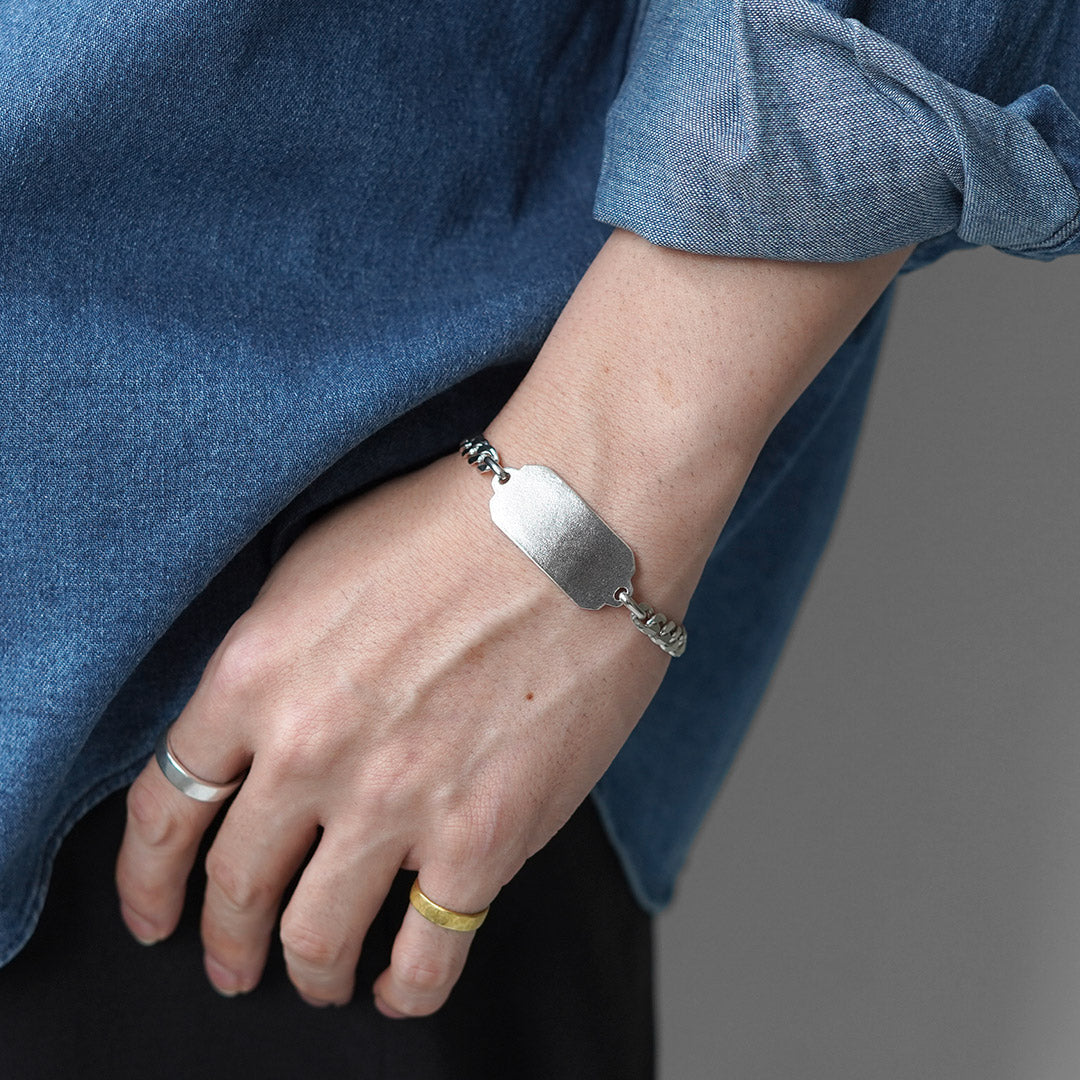 BUTTON WORKS / Military ID Bracelet