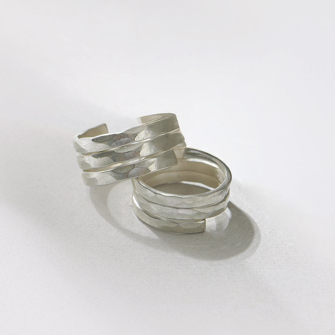 phaduA / Karen Anillo de plata con ojo martillado en espiral
