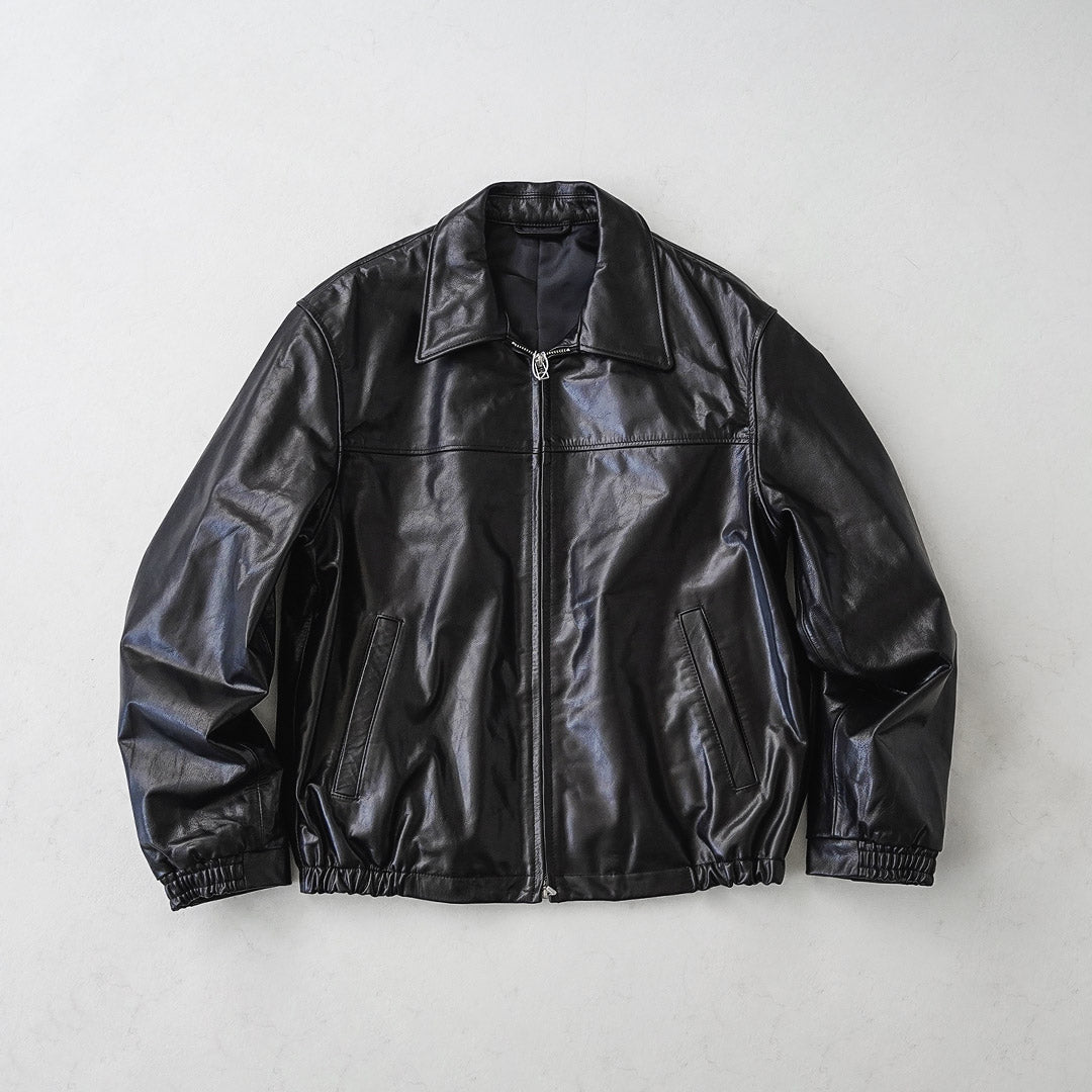 PRODUITS UNIVERSELS. / Veste en cuir