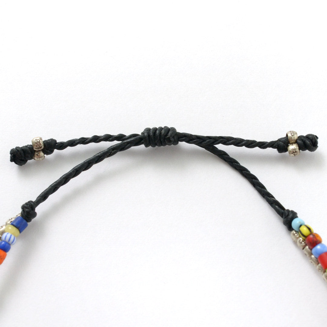 PHADUA / Bracelet de cheville en perles africaines avec cordon ciré à 2 brins