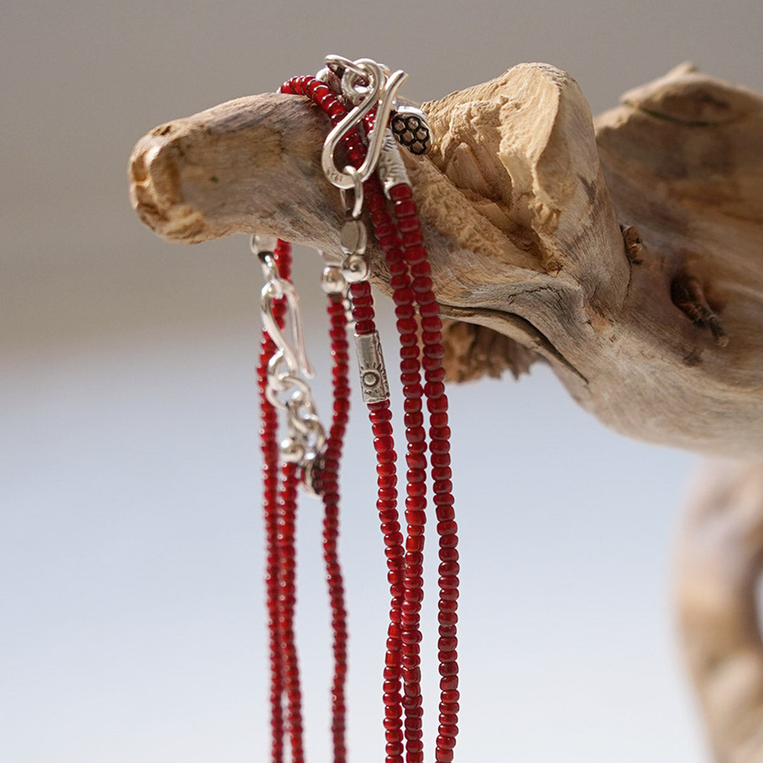 phaduA / Collier de perles antiques coeur blanc