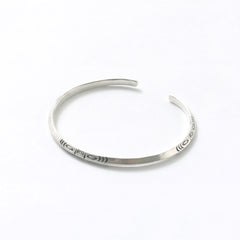 plata / Gratis