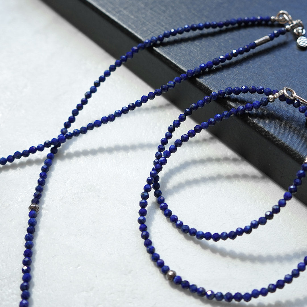 phaduA / Collier de perles taillées Lapis Lazuli 3 mm