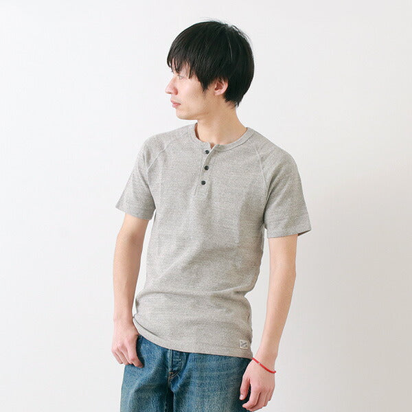 KEPANI / Raffy Spun Fraise Camiseta con cuello henley