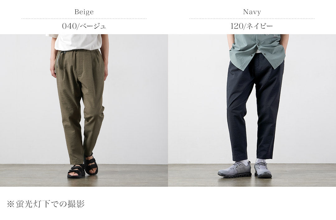 Et pantalon de seersucker à sec / sèche
