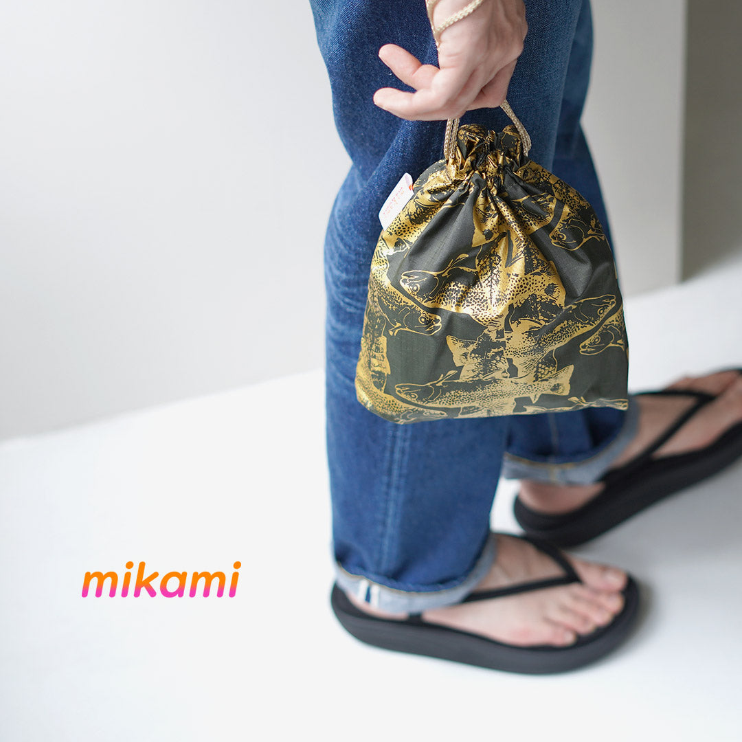 MIKAMI / Sac à cordon en nylon imprimé