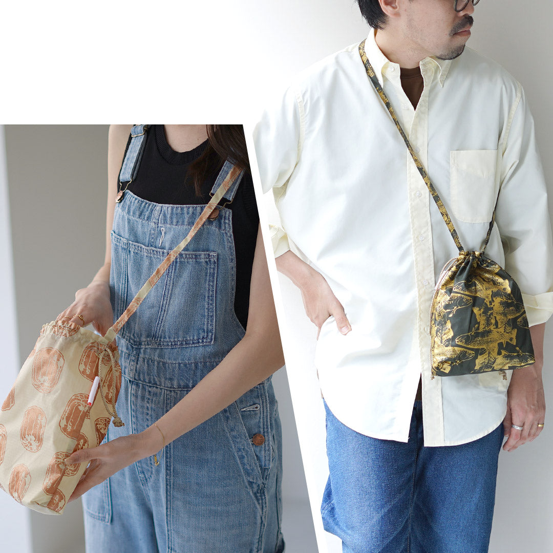 MIKAMI / Sac à cordon en nylon imprimé