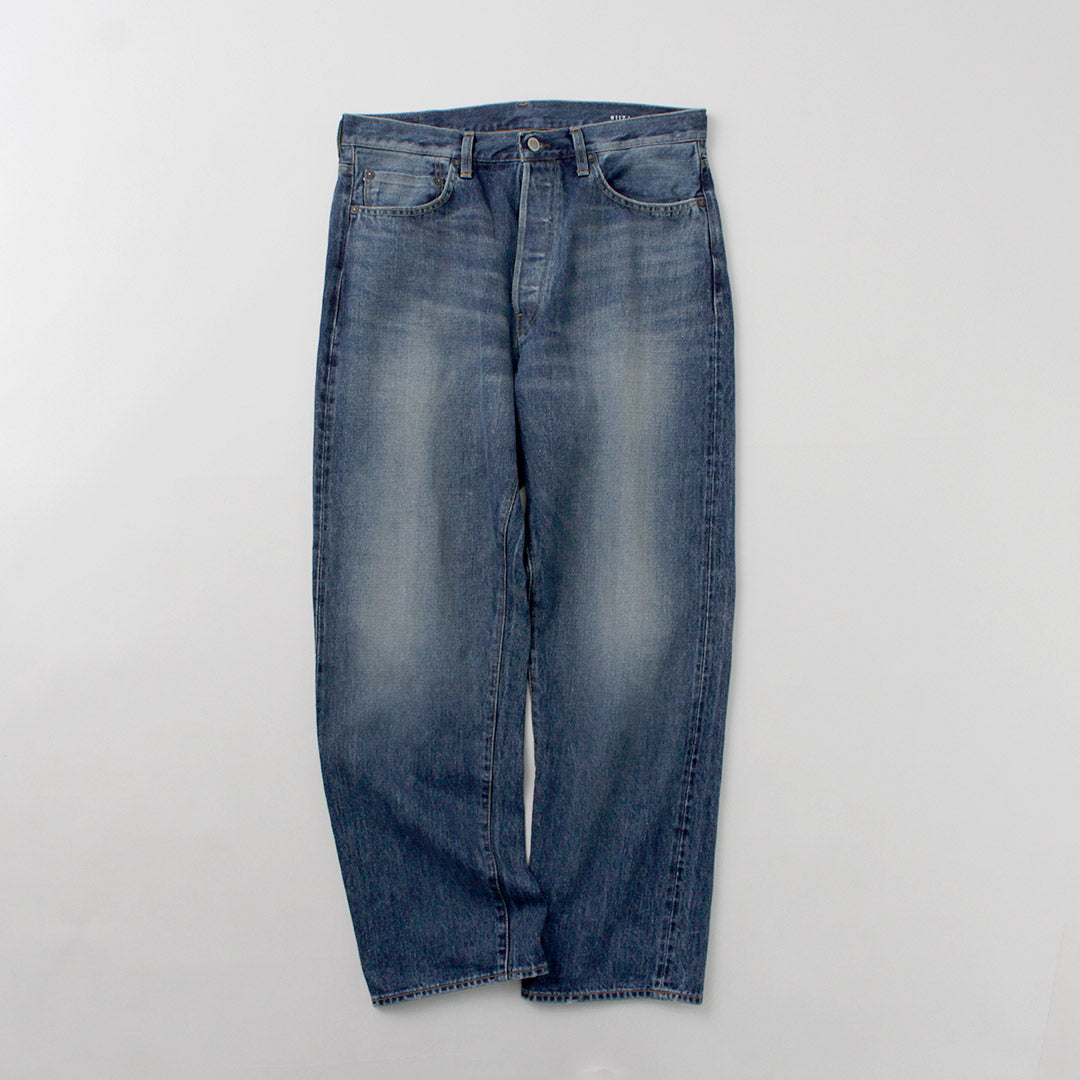 COUPES ORDINAIRES / Denim ample utilisé