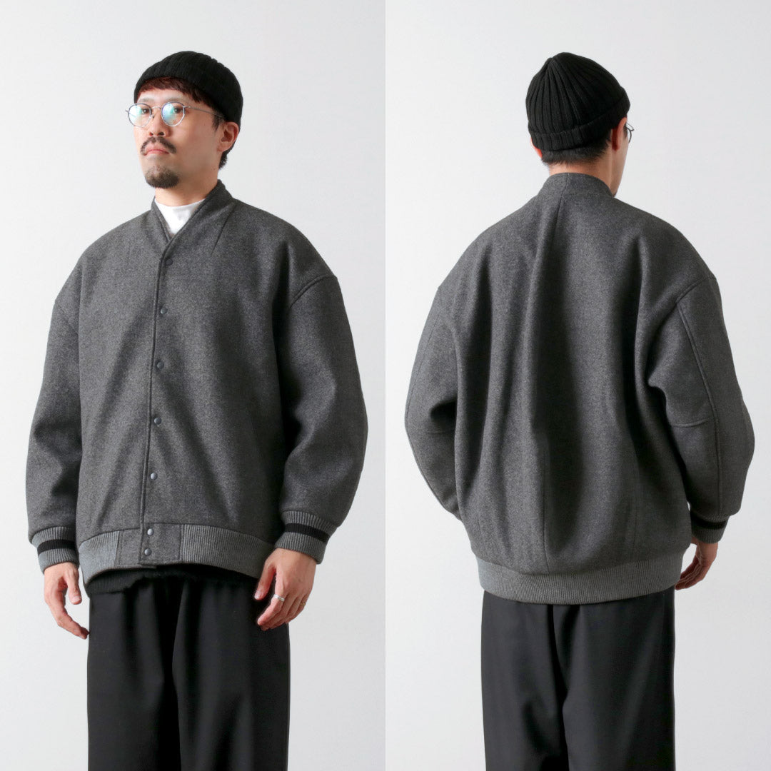 KELEN / Chaqueta tipo huevo sin cuello