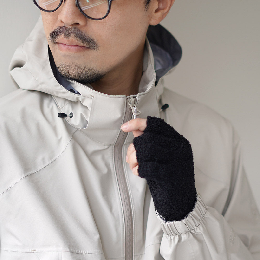 CHAUSSETTES DE QUALITÉ DECKA / Gants sans doigts en alpaga