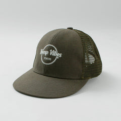 brown / F