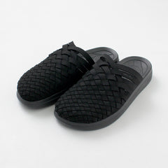 black / US4