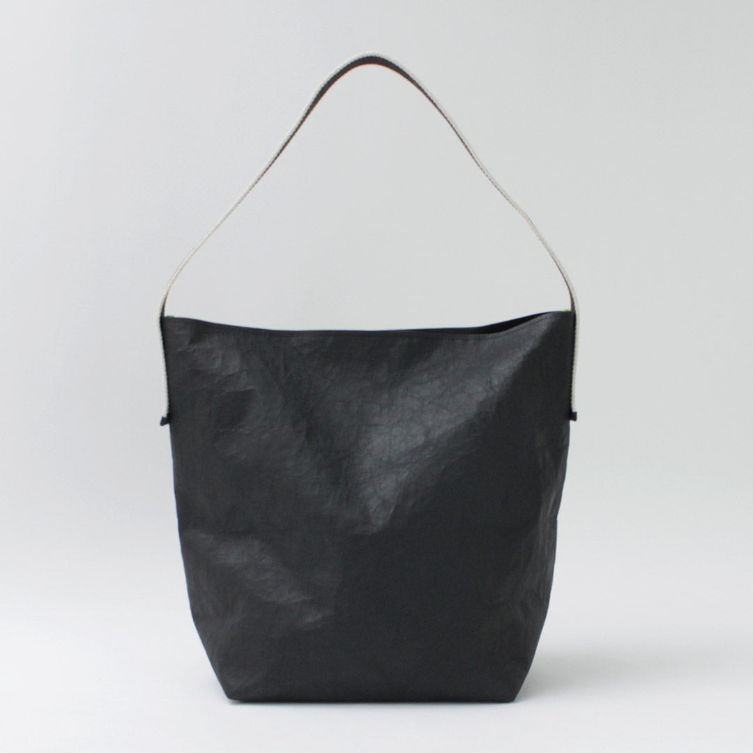 Bolso bandolera tipo caja de piel SENTI / Dyneema