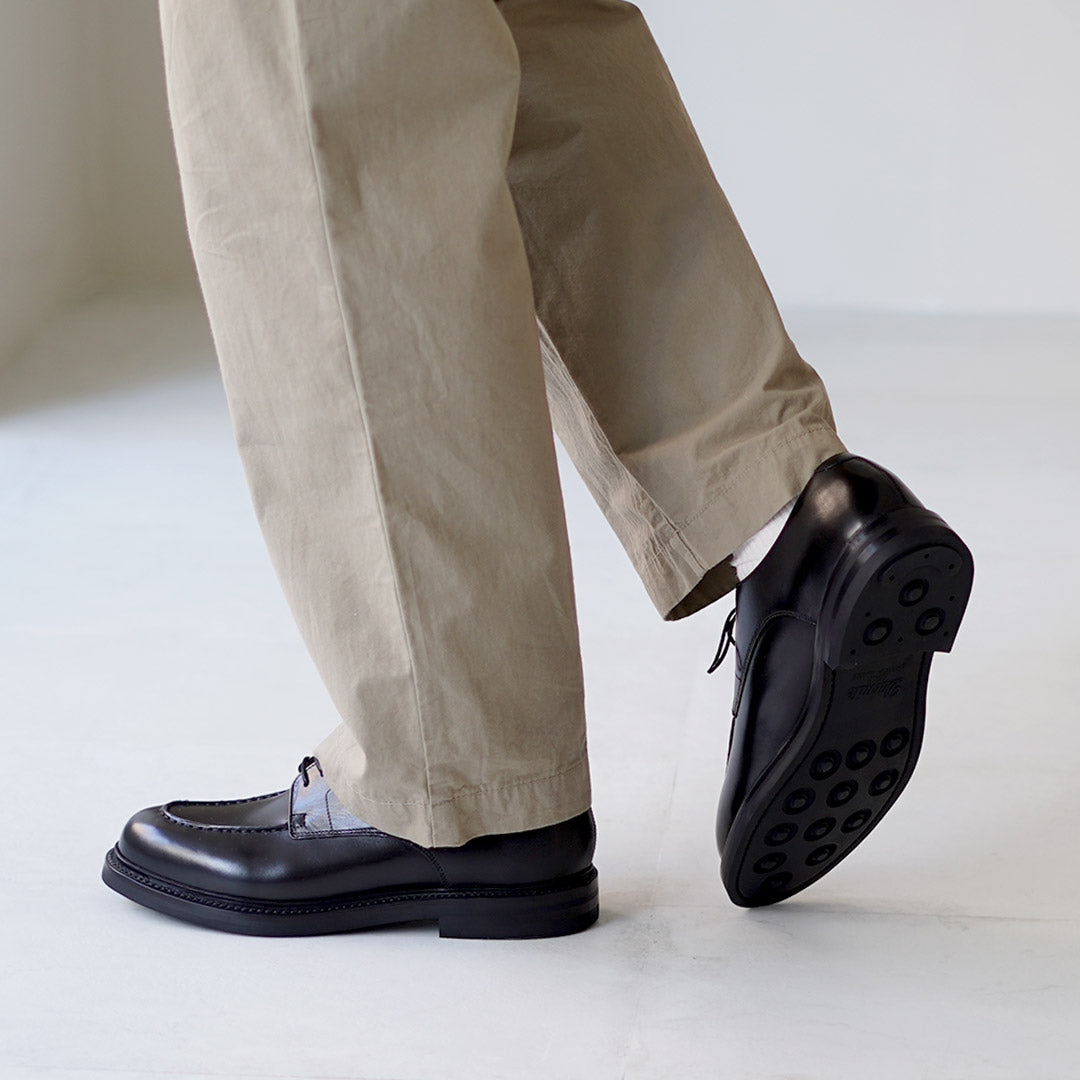 HARROGATE / Chaussures en cuir à pointe en U
