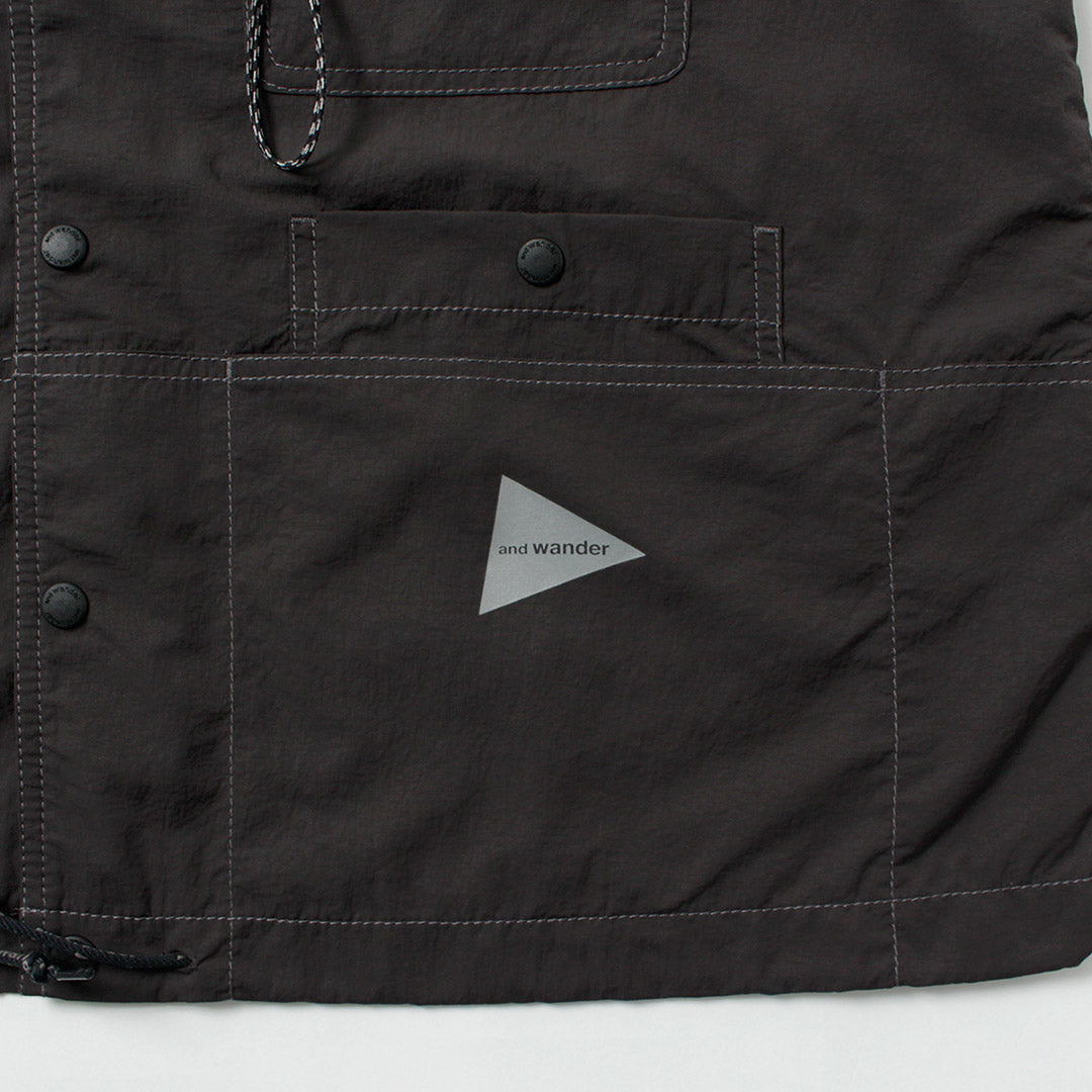 AND WANDER / Veste chemise en nylon froissé