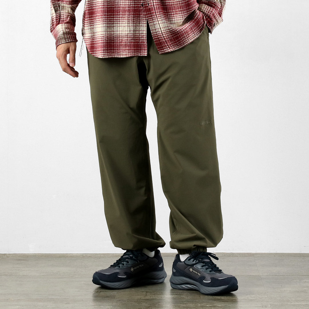 GRAMICCI / Pantalones deportivos elásticos en 4 direcciones