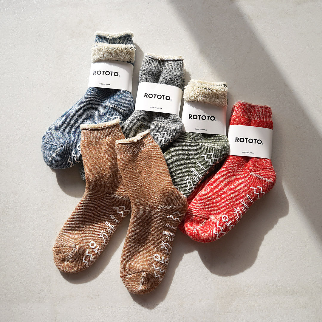 ROTOTO / Calcetines Room Doble Cara – Pelo Peludo