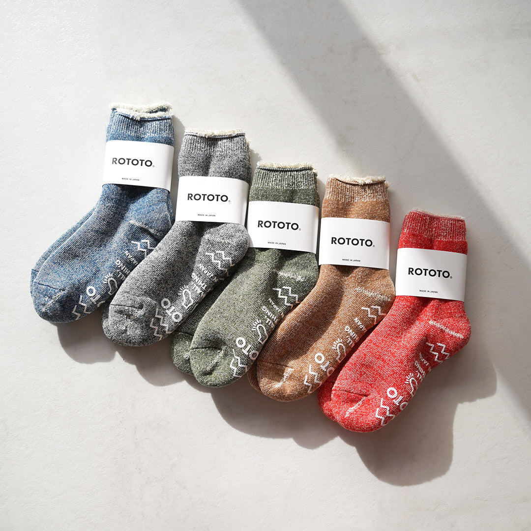 ROTOTO / Calcetines Room Doble Cara – Pelo Peludo