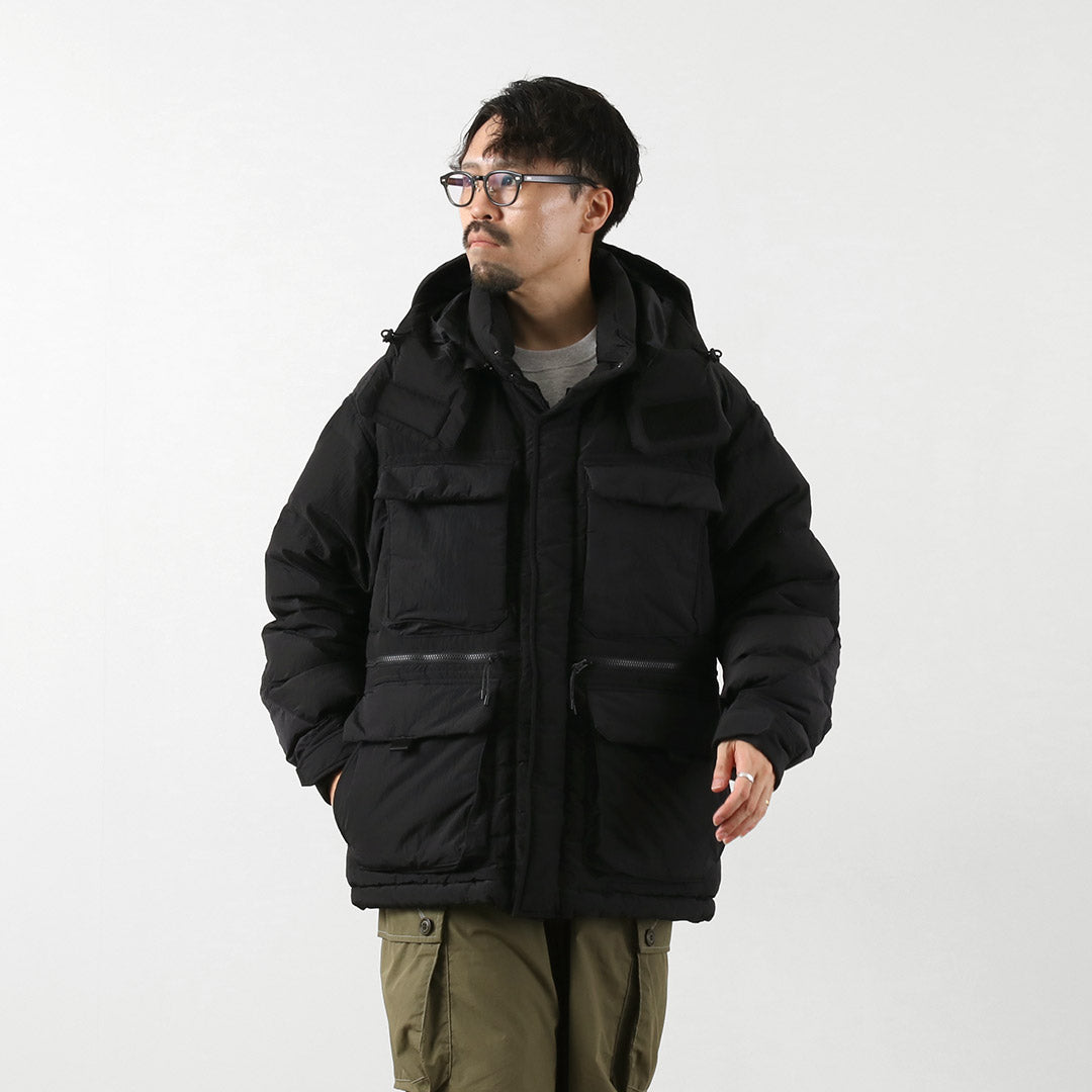 WHITE MOUNTAINEERING / TAION 콜라보레이션 립스톱 다운 재킷