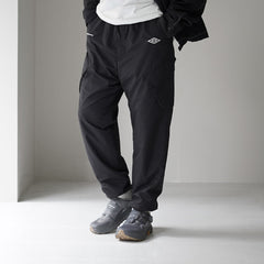 black / 2