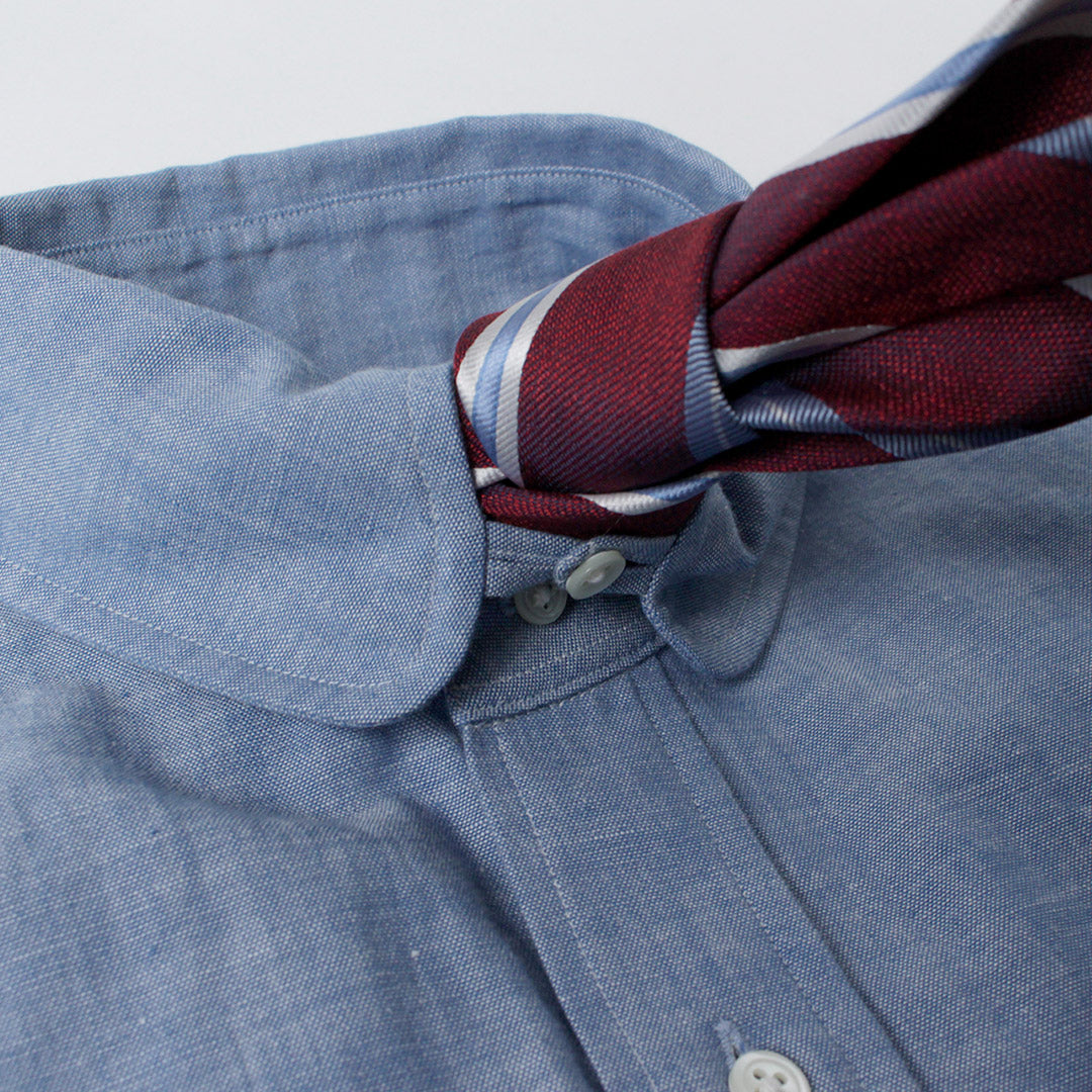 D.C.WHITE / Camisa de vestir con cuello americano