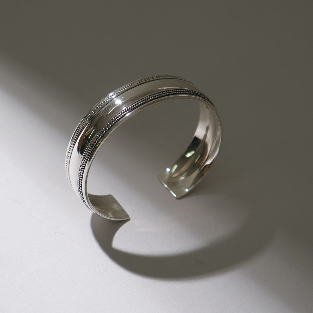 TMW / Sterling Silver Narrow Bangle
